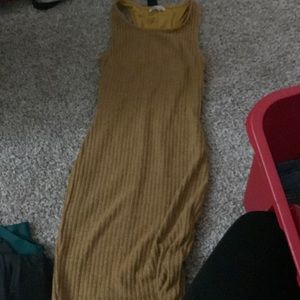 Is color mustangs very cute dress